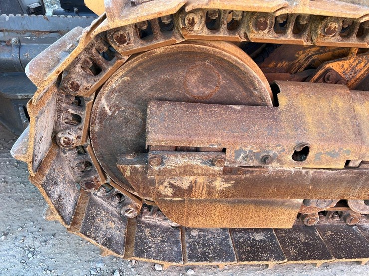 2016-case-850m-lt-image-12