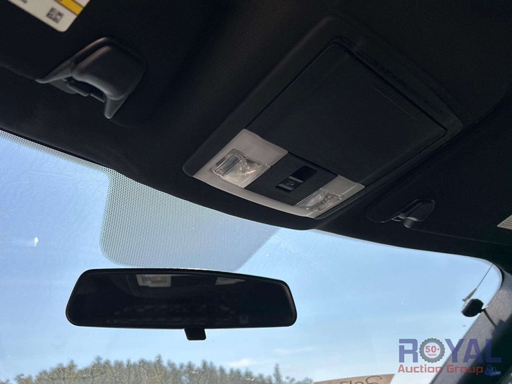 2017-ford-explorer-image-19