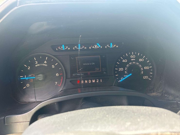 2017-ford-f150-image-14