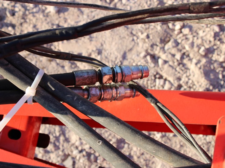 #2097-•-#2097--kuhn-rw1610-single-bale-wrapper-with-twin-wrapper,-monitor,-great-shape-with-low-use!-image-38