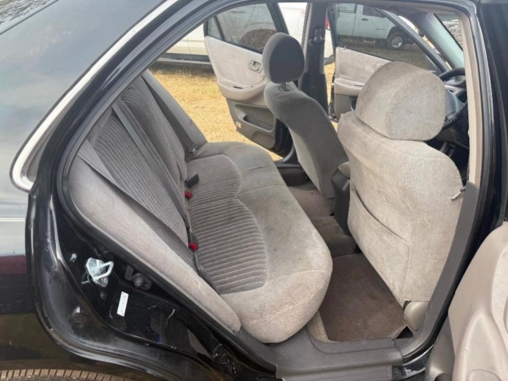 1998-honda-accord-lx-(at,-miles-read-200431,-image-12