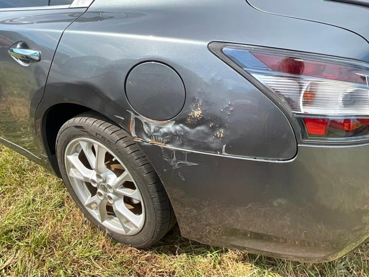 2014-nissan-maxima-**salvage-title**-image-7