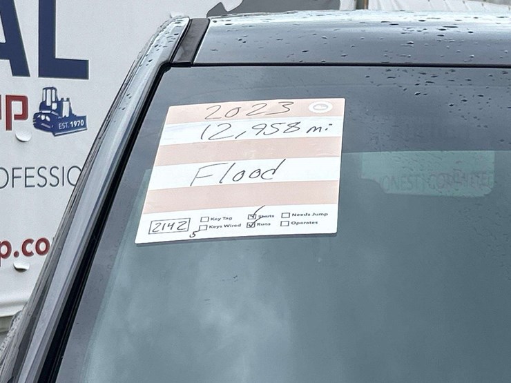 2023-chevrolet-tahoe-image-26