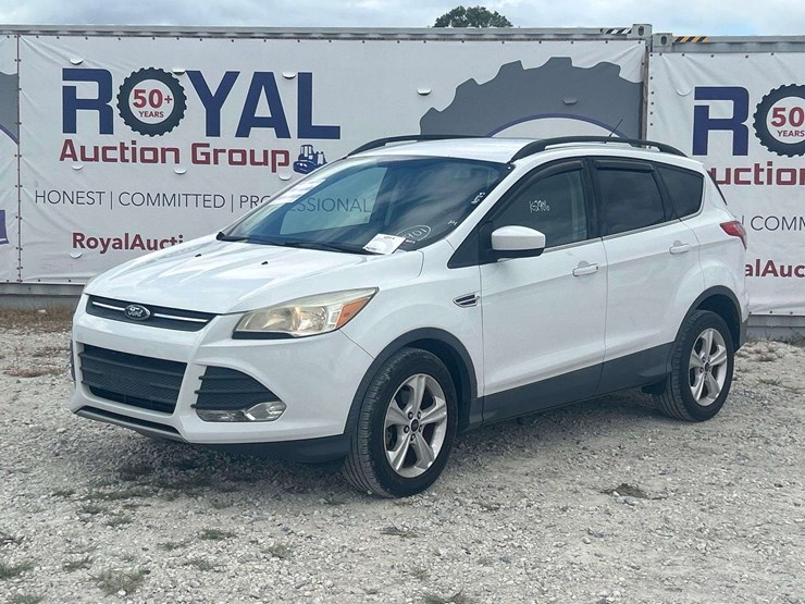 2016-ford-escape-se-image-1