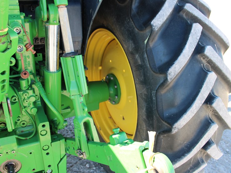 john-deere-6120m-image-32