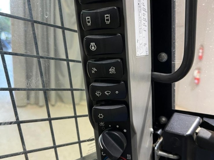 2021-case-tv620b-image-31