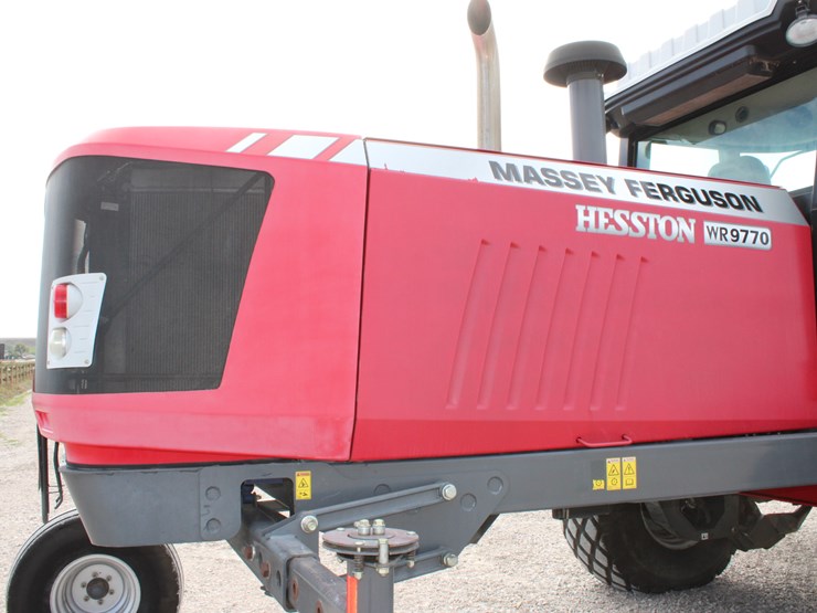 #2065-•-#2065---mf-hesston-wr-9770-swather-image-33