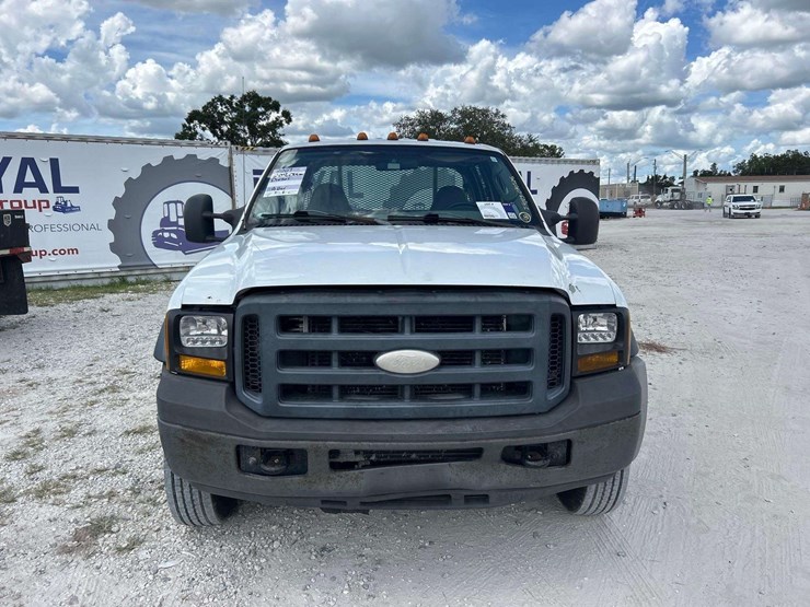 2007-ford-f550-image-19