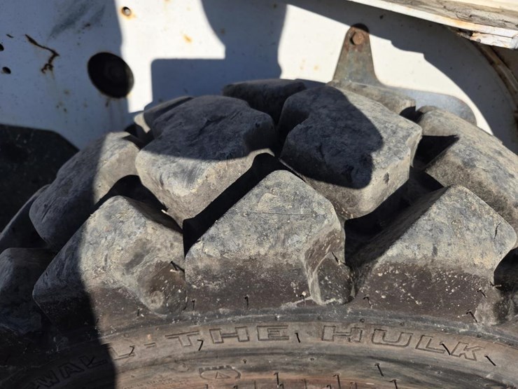 2003-bobcat-s160-image-48