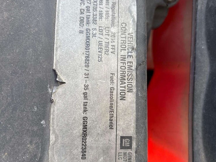 2016-chevrolet-tahoe-image-10