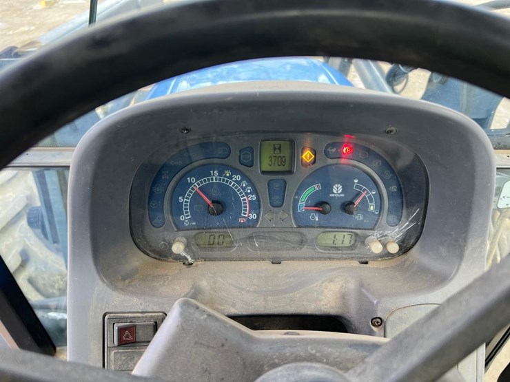 new-holland-tl100a-image-23