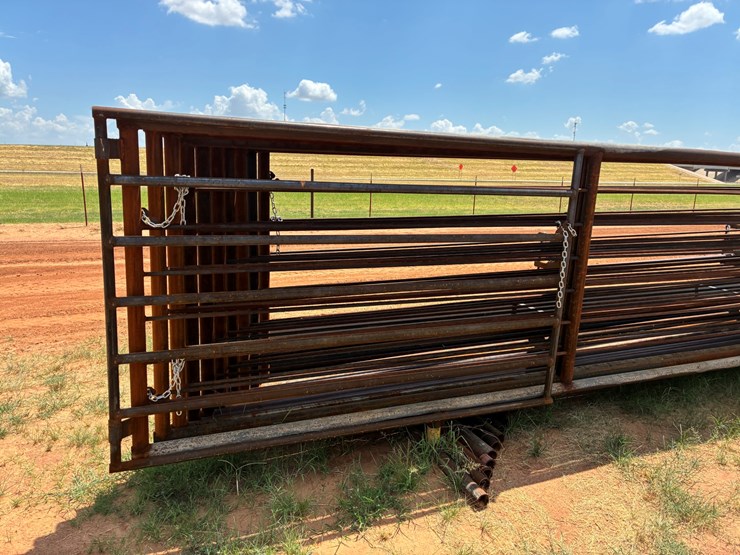 #t8027-•-(10)cattle-panels-image-2