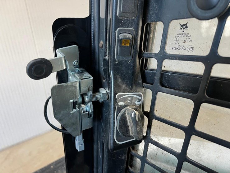 bobcat-s750-image-23