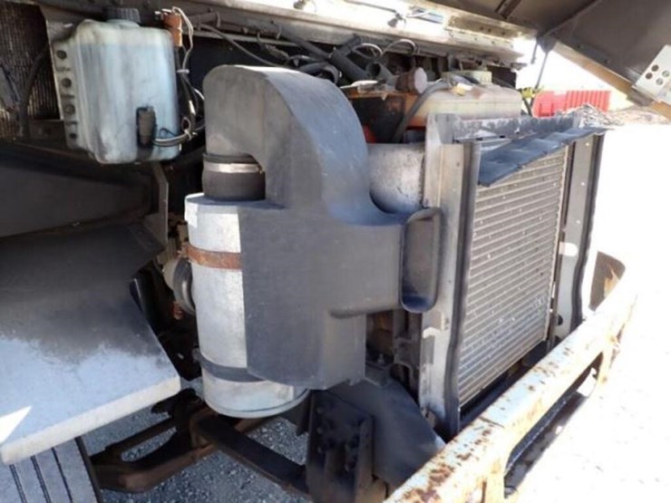 2008-freightliner-mt55-image-30