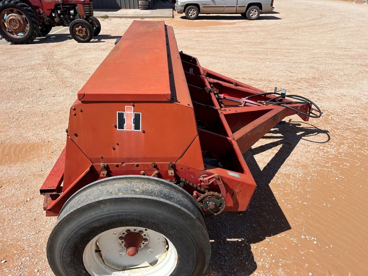 case-ih-5100-image-6