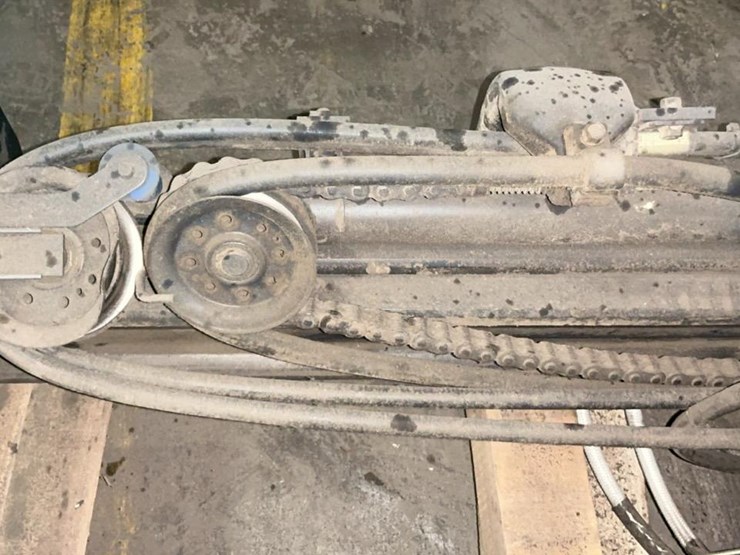 #162-•-cat-forklift-mast-image-6