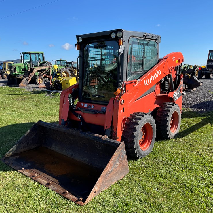 2023 KUBOTA SSV65