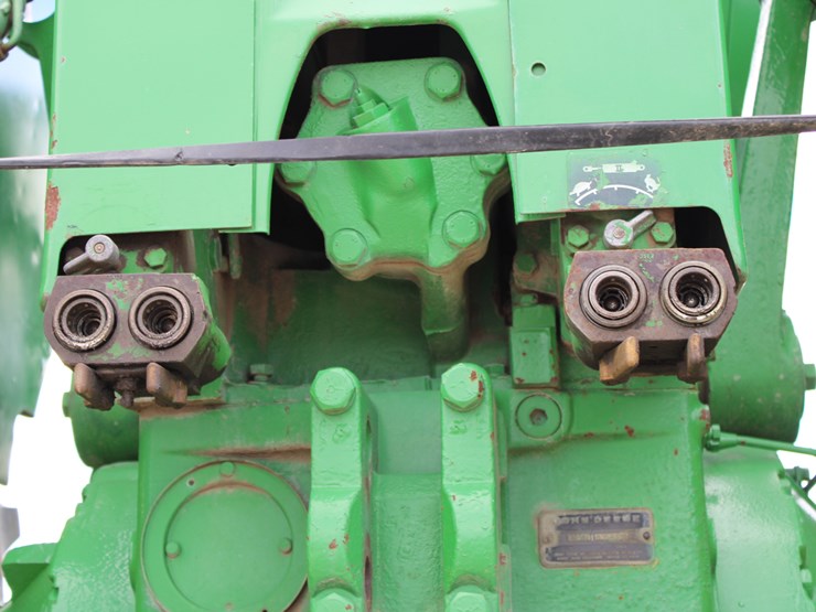 john-deere-4520-image-51