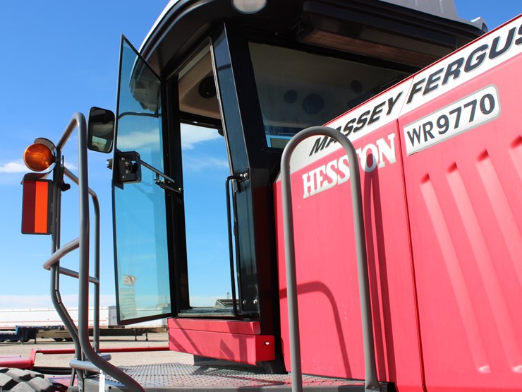 #2065-•-#2065---mf-hesston-wr-9770-swather-image-88