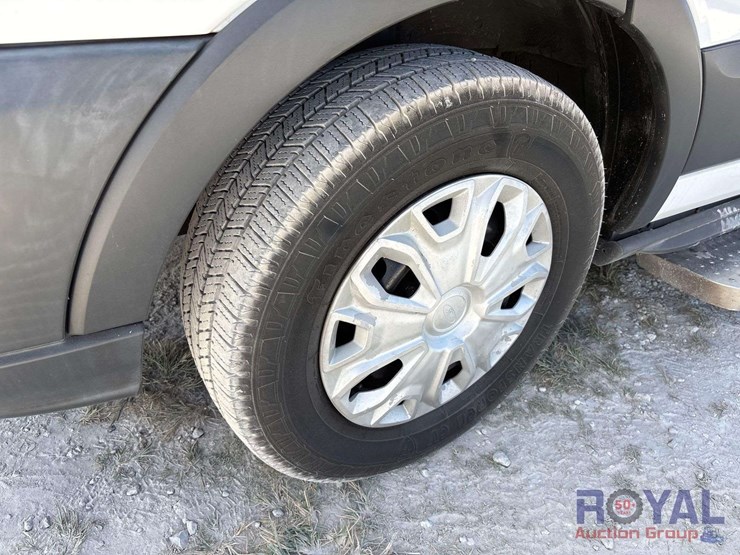 2016-ford-transit-image-29