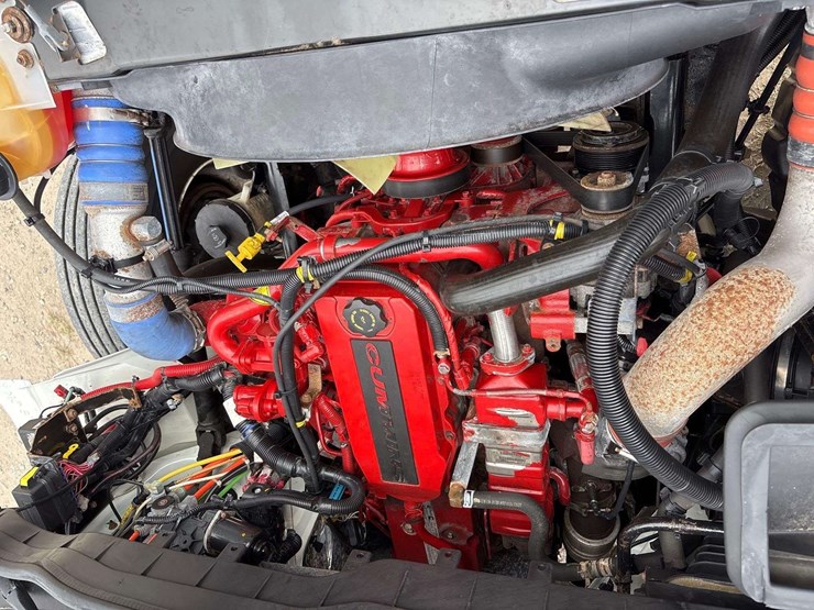 2020-international-mv607-16ft-morgan-dump-truck-image-27