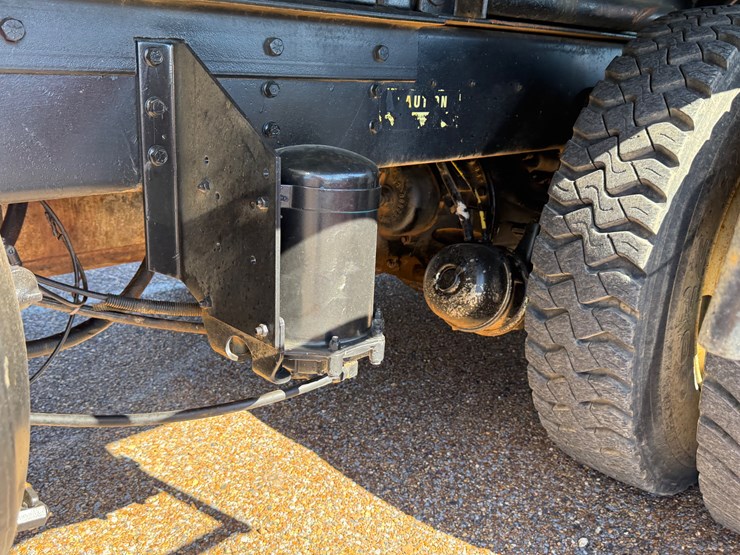 1992-international-4000-image-16