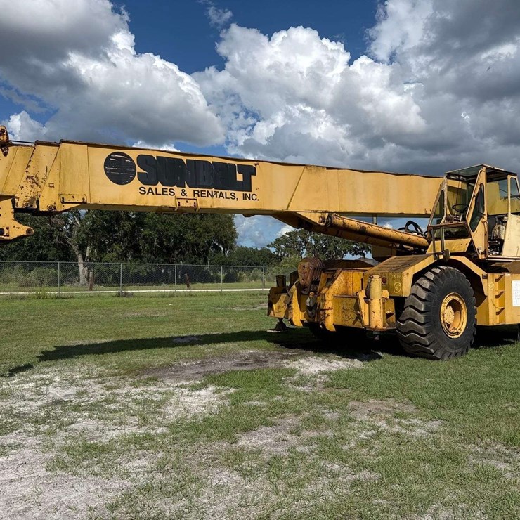 Grove 4x4 Rough Terrain Hydraulic Crane