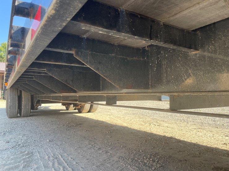 #1010-•-2023-pj-trailers-26'-tandem-dual-axle-deck-over-trailer,-(has-title)-image-19