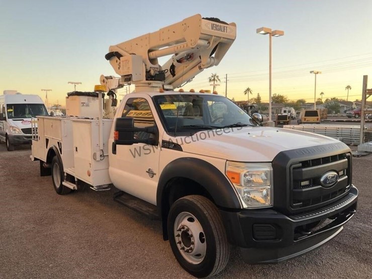 2013-ford-f550-image-4