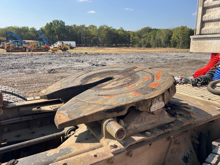 kenworth-t/a-day-cab-road-tractor-image-20