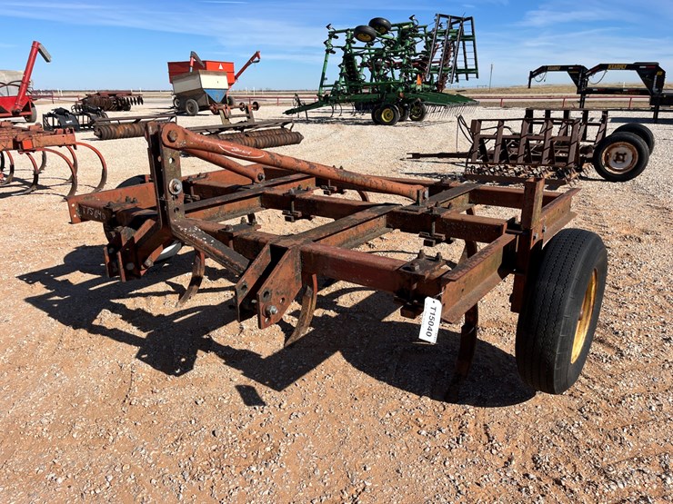 #t15040-•-bush-hog-chisel-image-1