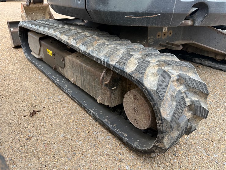 2013-bobcat-e35-image-9