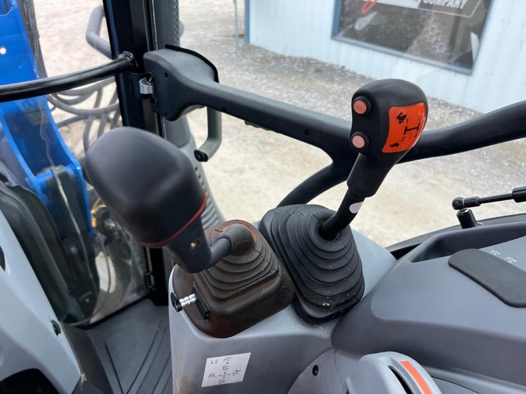 2019-new-holland-t5.120-image-28
