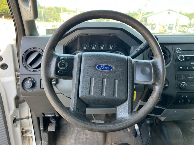 2015-ford-f350-image-29