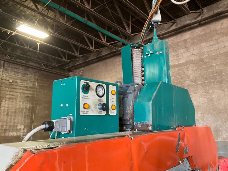 #100-•-2014-wood-mizer-wm4000-thin-kerf-image-59