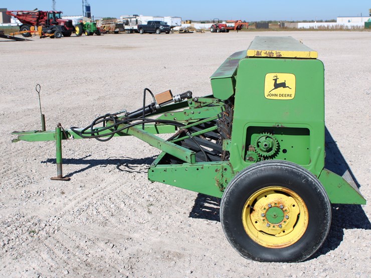 john-deere-8200-image-3