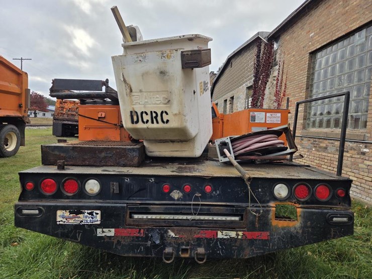 2005-ford-f550-xl-image-4