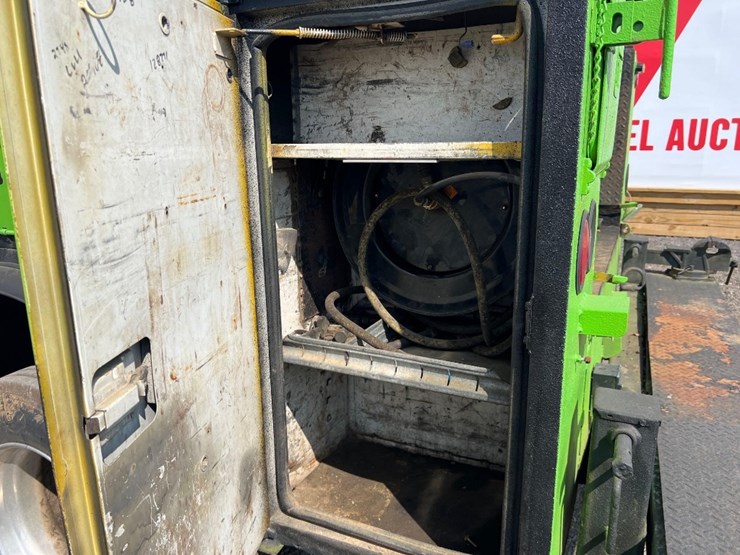 2001-international-4700-image-20