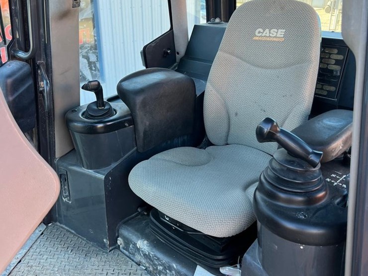 2016-case-850m-lt-image-25