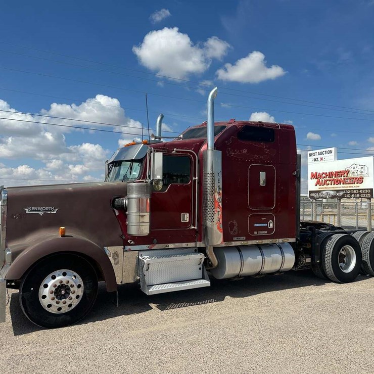 2000 KENWORTH W900