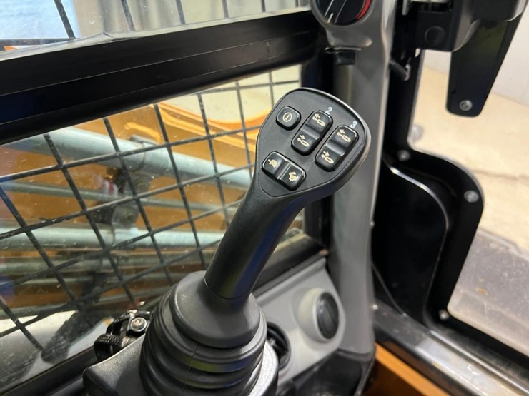 2021-case-tv620b-image-30