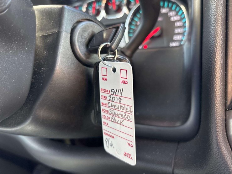 2018-chevrolet-silverado-1500-image-32