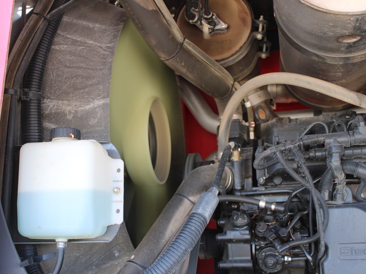 #2065-•-#2065---mf-hesston-wr-9770-swather-image-70