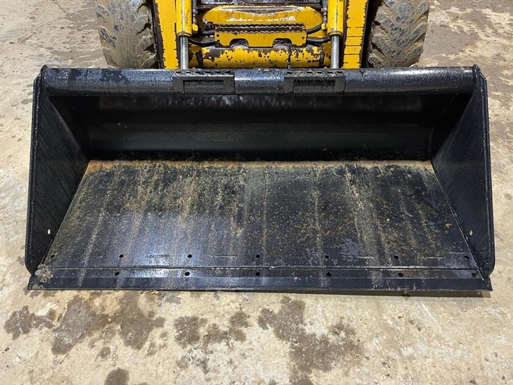 john-deere-317-image-9