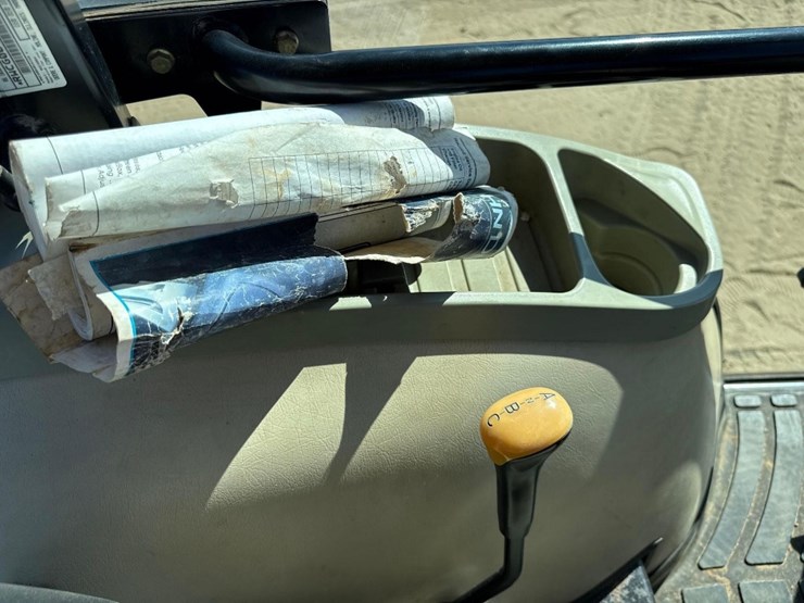 john-deere-4320-image-24