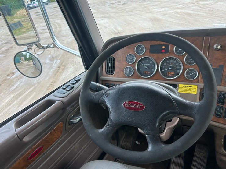 2006-peterbilt-357-image-7