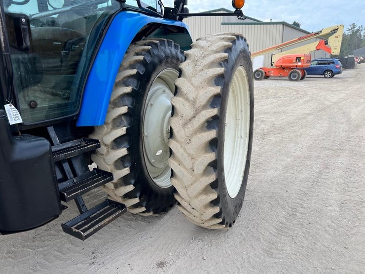 new-holland-tm150-image-11