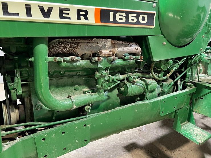 1966-oliver-1650-image-11