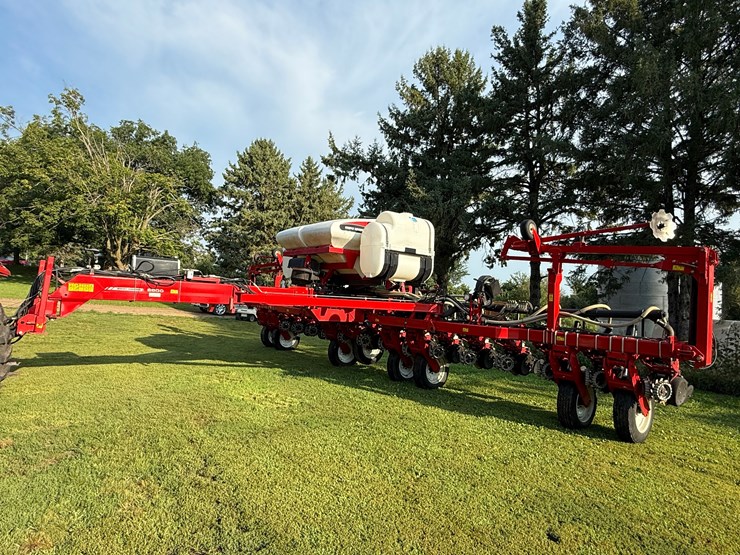 2014-massey-ferguson-8800-image-2