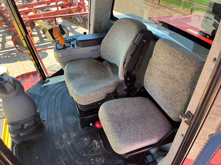 2009-new-holland-h8060-image-25